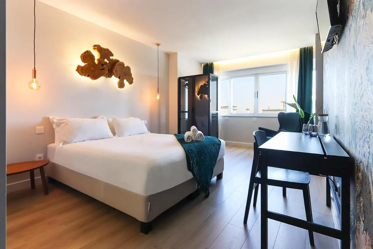 Guest house Lisbon Airport Earth Rooms By Homing