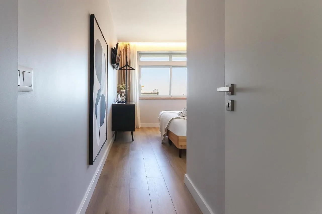 Guest house Lisbon Airport Earth Rooms By Homing Portugal