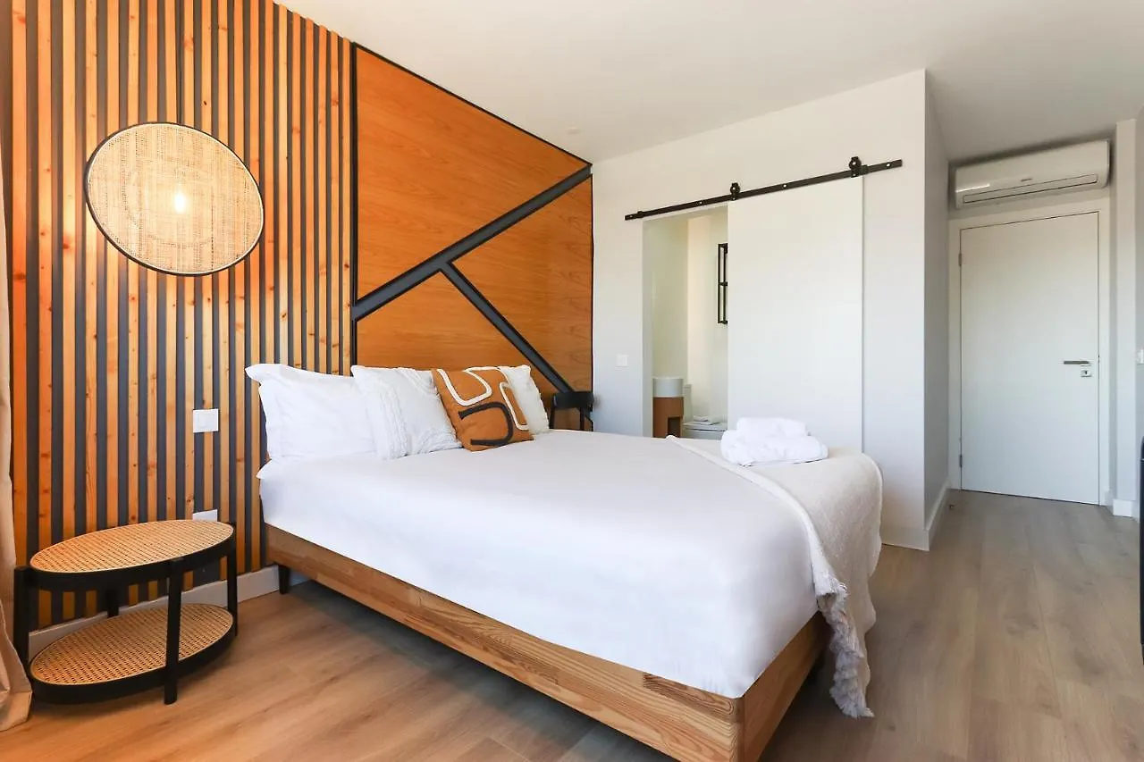 Lisbon Airport Earth Rooms By Homing Πορτογαλία