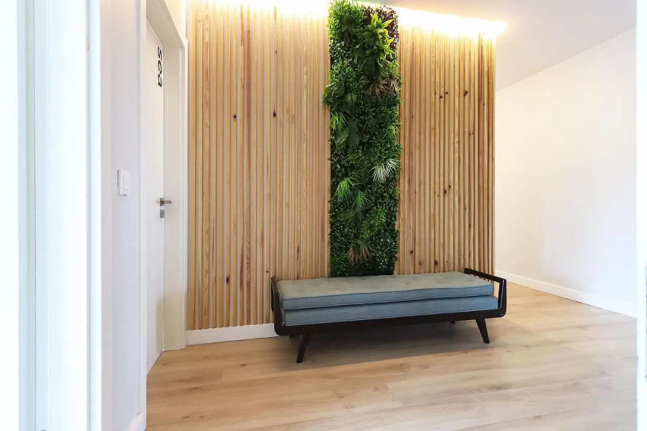 Lisbon Airport Earth Rooms By Homing 0*,  Πορτογαλία